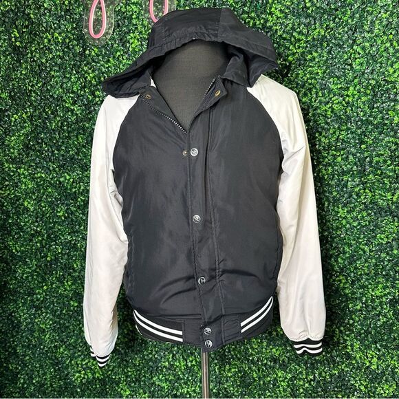 Pull & Bear Men’s Varsity Hoodie Jacket White Black Striped 38 Sz M - Picture 1 of 11